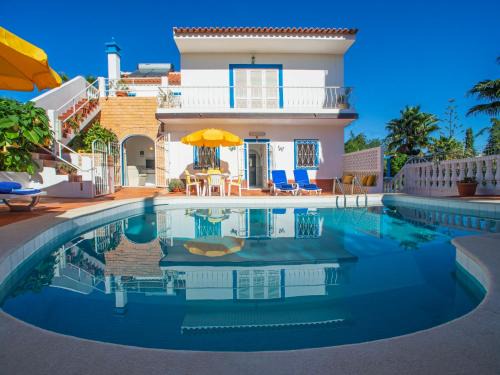 Alpouvar Villa | Villa Fernandes by Interhome