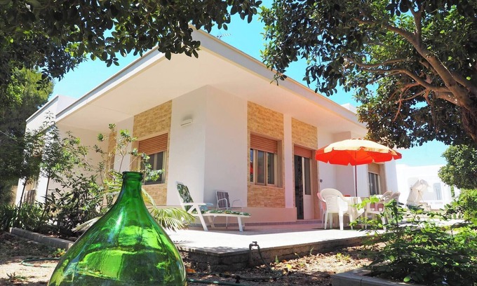 Torre Suda Villa | Villa Flora 8 beds at 50 mt. from the sea