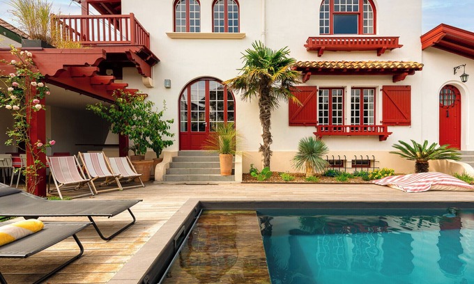 Biarritz City Centre Villa | VILLA FLOW KEYWEEK - heated pool garden Biarritz