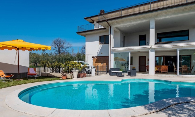 Torino di Sangro Villa | Villa Ginestra - Two Bedroom Villa, Sleeps 5