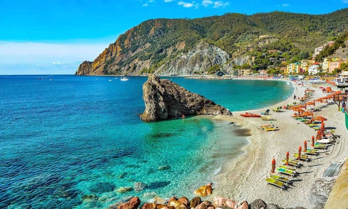 La Spezia Villa | VILLA GRECALE 8 Pax, Private pool, A /C, Free WiFi, BBQ near to Cinque Terre