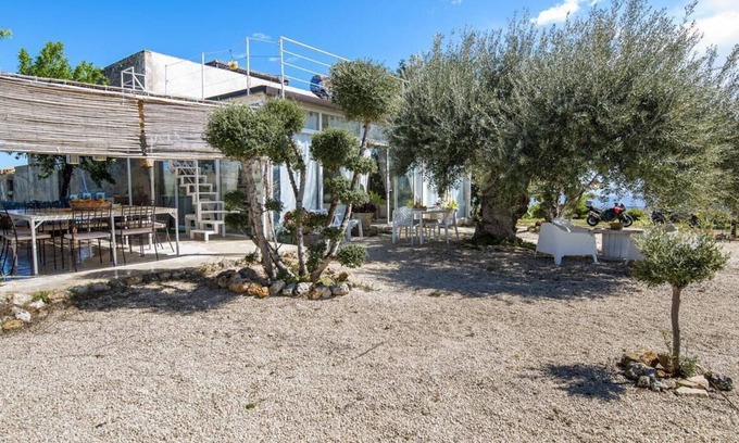 Avola House | Villa Il Carrubo con piscina privata Val di Noto