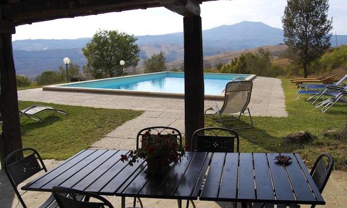 Radicofani Villa | Villa Il Cerro