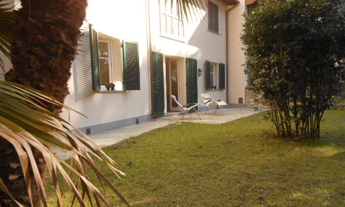Marina di Castagneto Carducci Villa | Villa immersed in the green Mediterranean pine forest a few steps from the sea