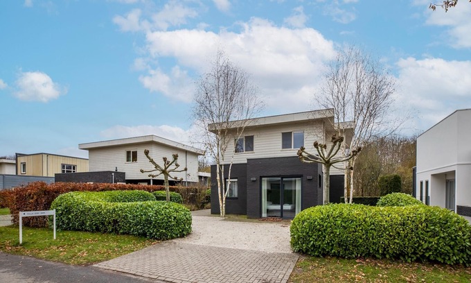 Zeewolde Villa | Villa in Flevoland near Lake Veluwe