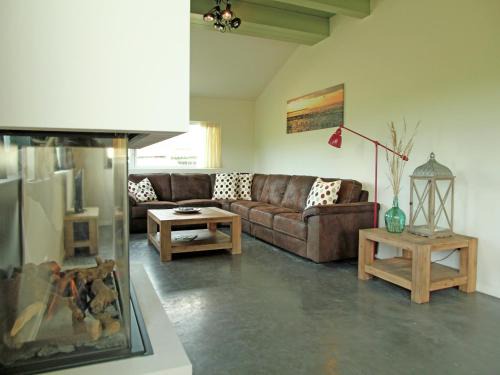 Koehool Villa | Villa in Friesland near Wadden Coast, cleaning included