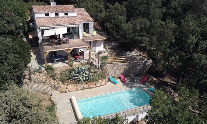 Bagnols-en-Foret House | Villa in peace between sea and mountain