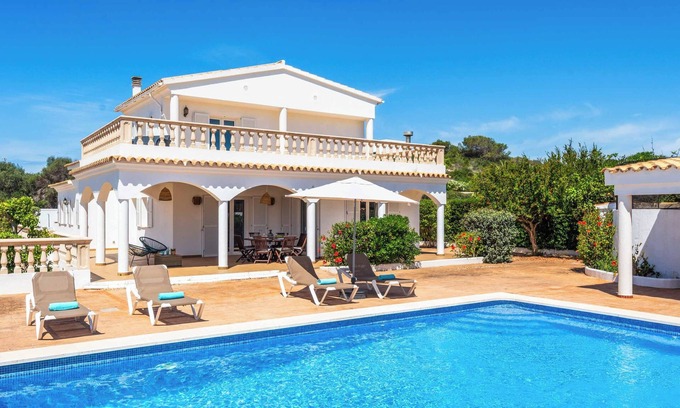 Punta Prima Villa | Villa Jessela - Four Bedroom Villa, Sleeps 8
