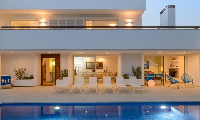 Calonge Villa | Villa Juca Blanca with air conditioning, free WIFI and seaview