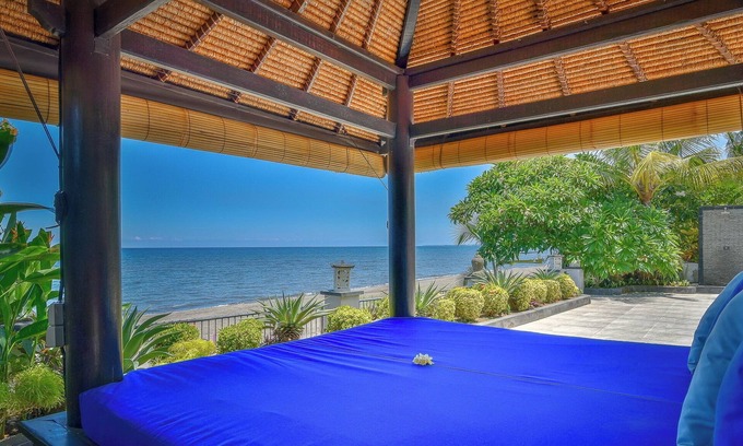 Dencarik Villa | Villa Kamboja ~ Intimate Luxury Beach Villa 3BR