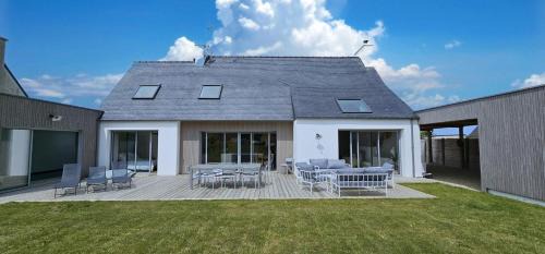 Plouguerneau Villa | Villa La Grève Blanche avec piscine intérieure