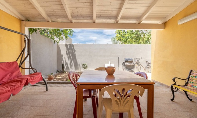 Fondo Morte Villa | Villa 'Luciano' with Private Terrace, Private Garden and Air Conditioning
