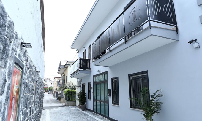 Pompei Apartment | Villa Magiola - Bilocale Dafne 200 meters from the excavations of Pompeii Parking for free