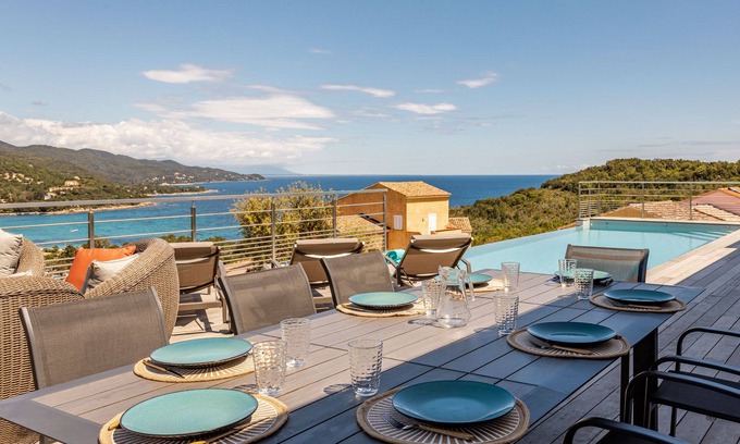 Favone Villa | Villa Mammone FAVONE 10p - 5 bedrooms - Private pool - Beach FAVONE 5min