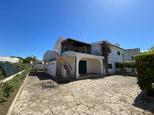 Campomarino di Maruggio Villa | Villa Maria un'oasi di relax a due passi dal mare