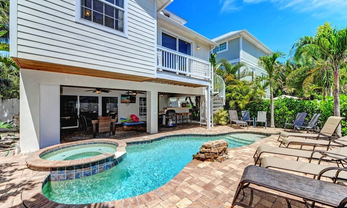 Anna Maria House | Villa Marianne: AMI North End, Steps to Beach, West of Gulf, Pool by Anna Maria Life