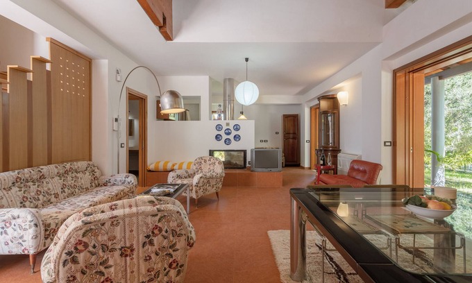 Termini Imerese Villa | Villa 'Mendolia - Hot Pool and Design' with Sea View, Pool and Wi-Fi