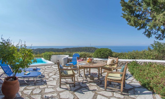 Agios Nikitas Villa | Villa Myrtia - Agios Nikitas