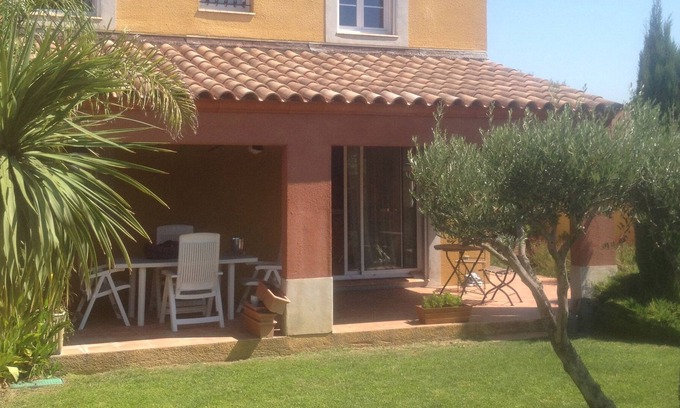 Le Grau-Du-Roi Villa | Villa on wooded grounds have SPA Sundance exterior.