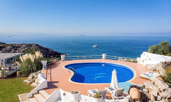Stavros Villa | Villa Phaedra Sea Front Villa at Tersanas