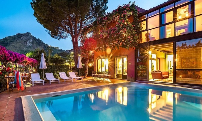 Taormina Villa | Villa Poesia, in Taormina centre