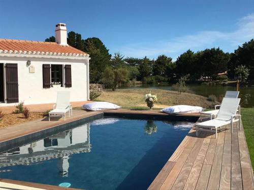 Noirmoutier-en-l'Ile House | Villa pour 10 avec piscine et jardin
