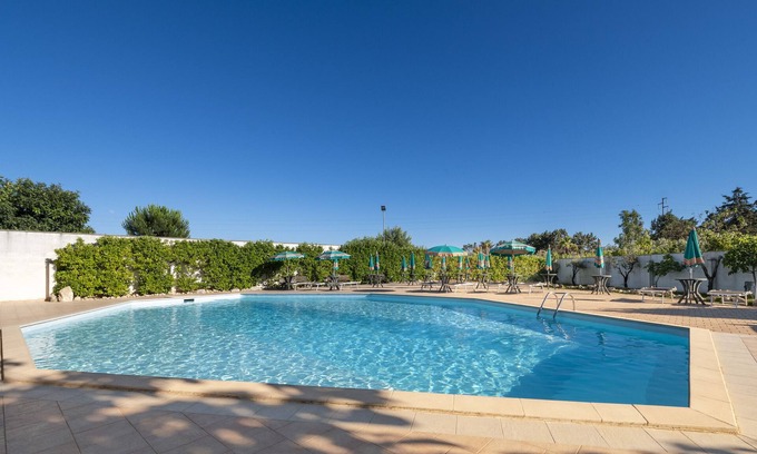 Cerfignano Villa | Villa 'Residenza Terra Serena' with Shared Pool, Wi-Fi and Air Conditioning