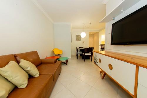 Ingleses Norte Apartment | Villa Rica: Ap 1 quadra do Mar nos Ingleses YU2532
