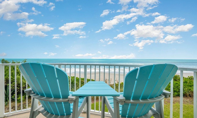 Indialantic Condo | Villa Riviera Direct Oceanfront, Private balcony/Beach, Heated Pool