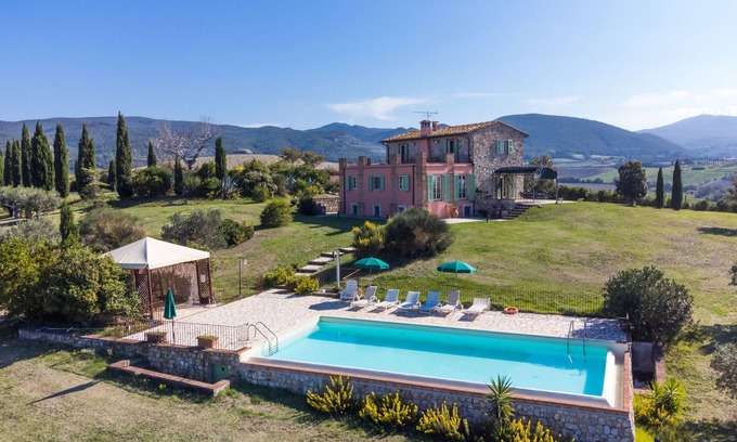 Santa Luce House | Villa San Martino by Interhome