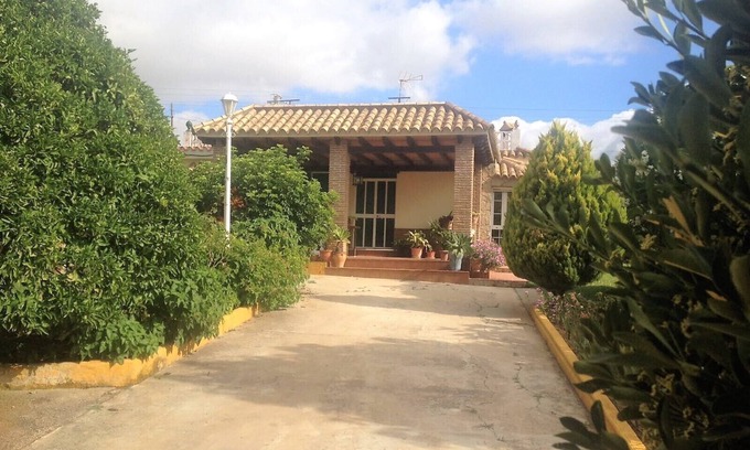 Barbate Ski Chalet | VILLA SEÑORA CARMEN IS A SINGLE-FAMILY INDEPENDENT VILLA ON A SINGLE FLOOR