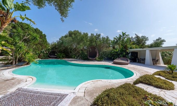Porto Rotondo Villa | Villa 'Smeralda' with Sea View, Private Pool and Wi-Fi