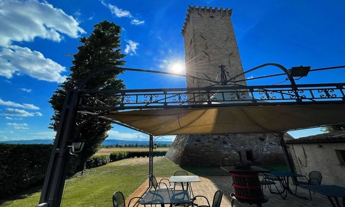 Limiti Villa | Villa Spelloissima - sleeps 11 - large exclusive pool + grounds