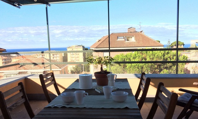 Chiavari Apartment | villa surrounded by greenery a few steps from the sea with terrace and garden