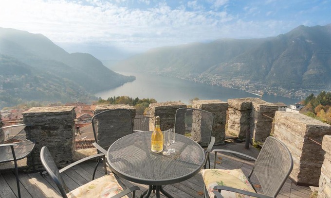 Palanzo Villa | Villa Torre di Palanzo with Magnificent View by Rent All Como