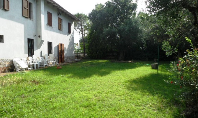 Montemarciano Villa | Villa Trau' in the countryside 5 minutes from the sea