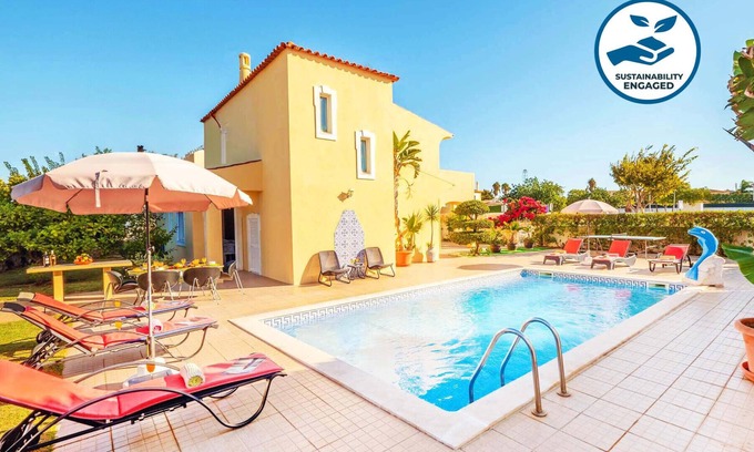 Vale de Parra Villa | Villa w/heatable pool near the beach, Galé