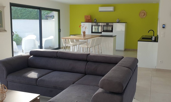 L'Isle-sur-la-Sorgue Villa | VILLA - WATERSHARING - IDEALLY LOCATED