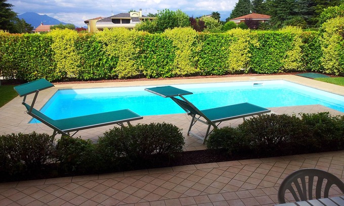 Manerba del Garda House | Villa with pool at 100 meters from the lake