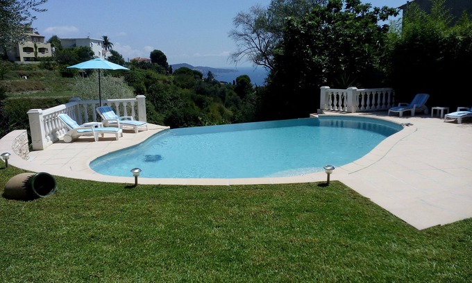 Ventabrun Villa | Villa with pool, quiet, sea view 10 min from the beaches