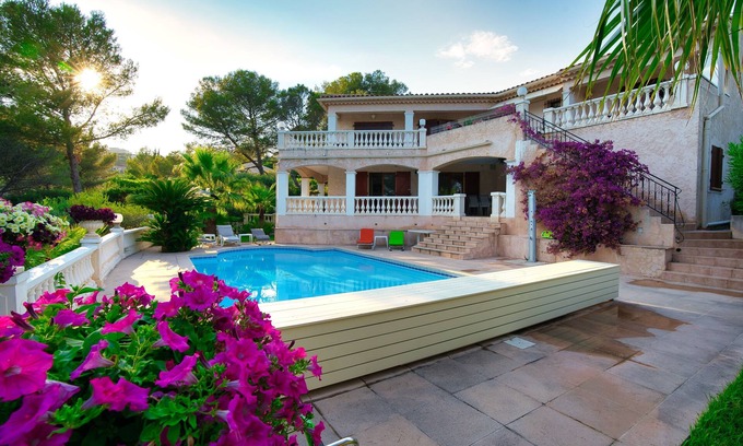 Saint-Aygulf Villa | Villa with Pool small sea view/1km from the beach