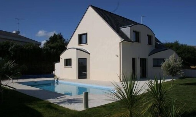Clohars-Carnoet Villa | Villa with private pool 200 m from the beach.enclosed garden in Le Pouldu, Brittany