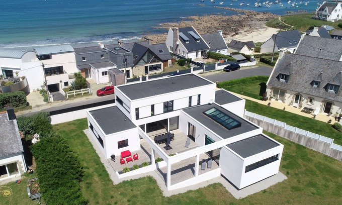 Plouescat Villa | Villa with spa and large indoor pool, sea view, 50 metres from the beach