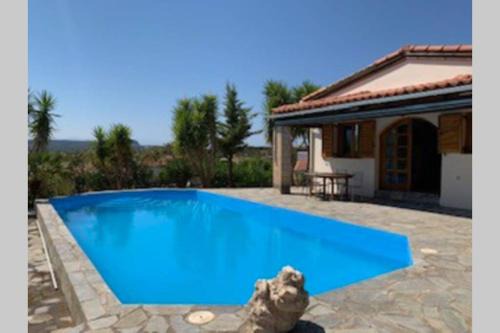 Roumeli Villa | Villa Yucca Palm