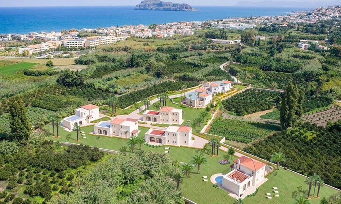 Platanias Town House | Villas Platanias - 4 bedroom villa with a heated pool