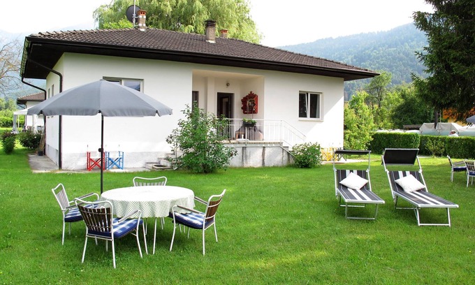 Calceranica al Lago House | Villetta ai Pini by Interhome