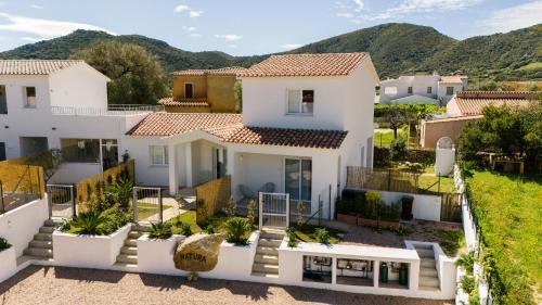 San Teodoro House | Villette Natura