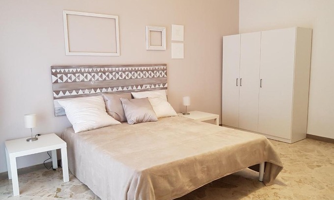 Mola di Bari Apartment | Vilmahouse