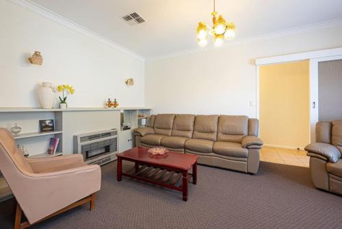 Vale Park House | Vintage Charm in Vale Park