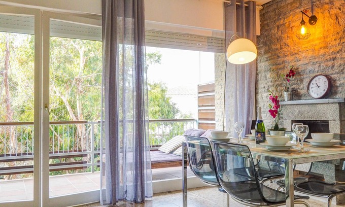 Passeig Maritim Apartment | Vinyet Tranquility by Hello Homes Sitges